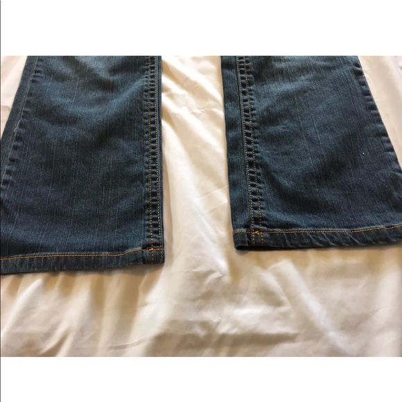 Daisy Fuentes Moda Low Rise Boot Cut Jeans - Picture 6 of 8